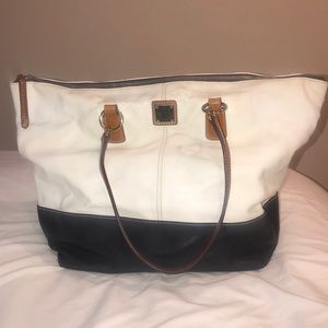 Dooney & Bourke White/navy tote - good condition